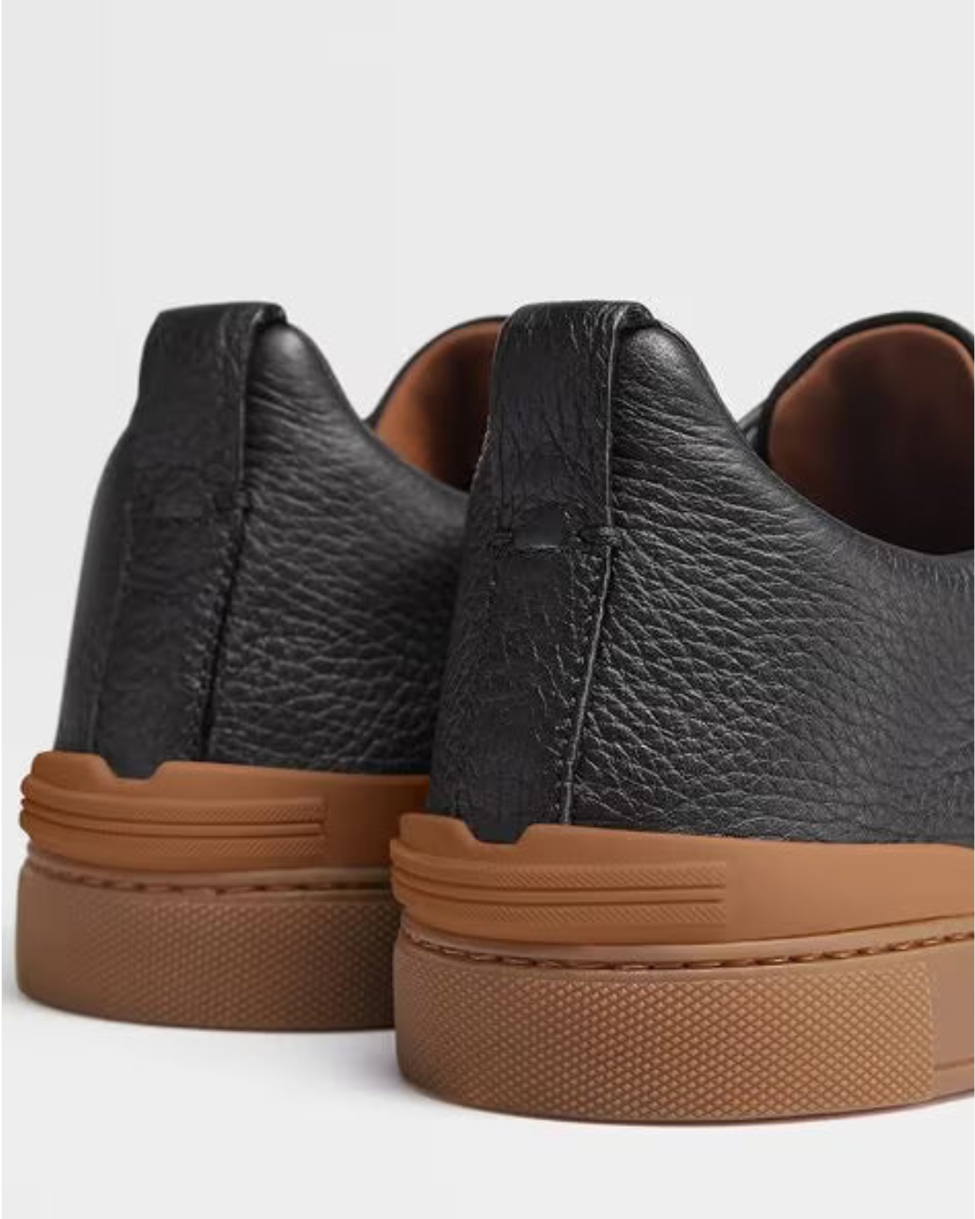 Triple — Black / Gum Sole