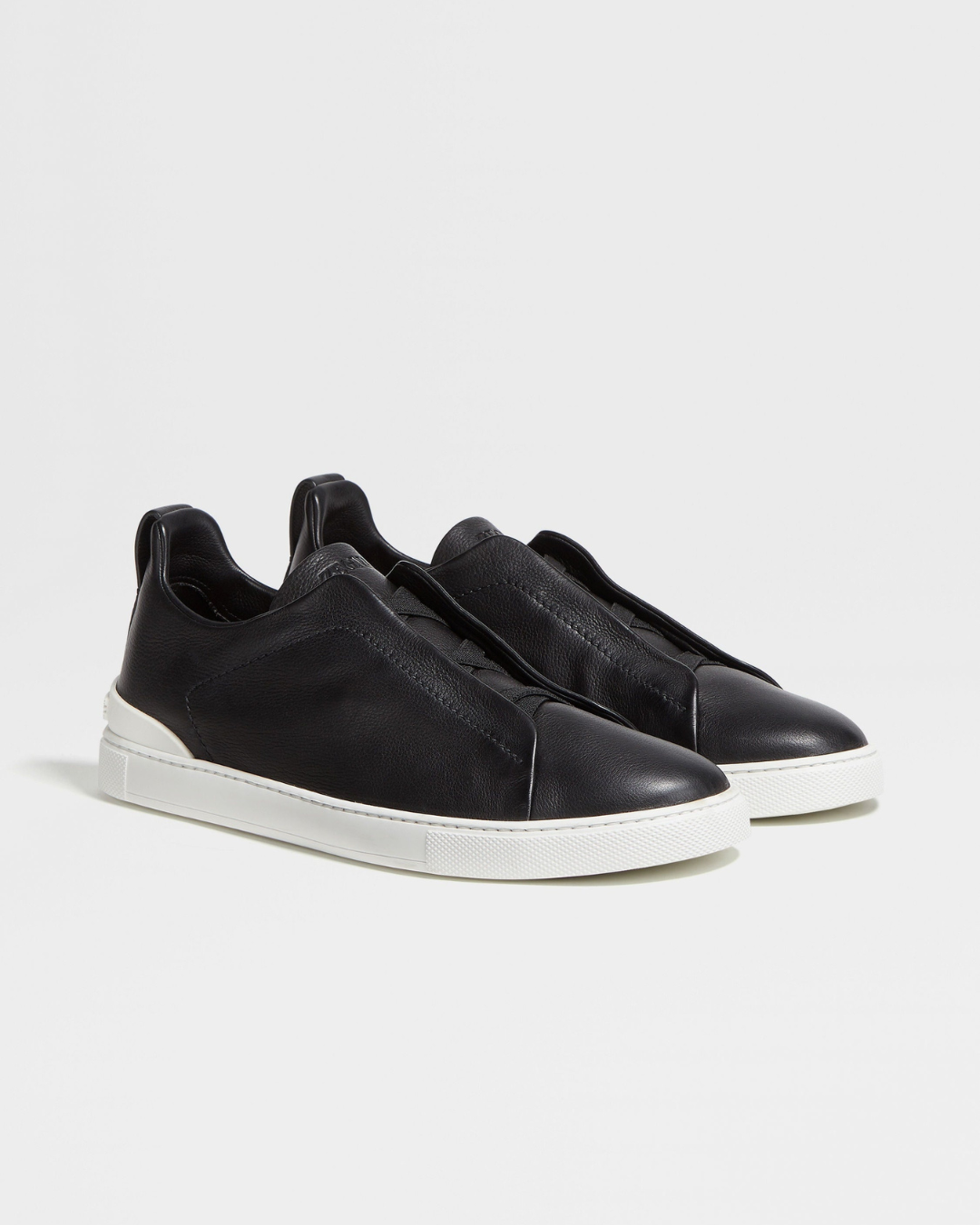 Triple — Black / White Sole