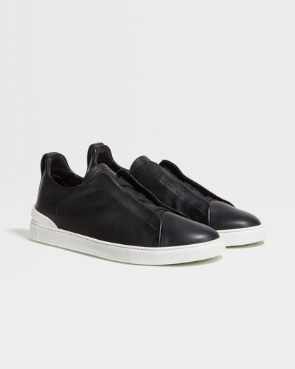 Triple — Black / White Sole