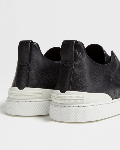 Triple — Black / White Sole