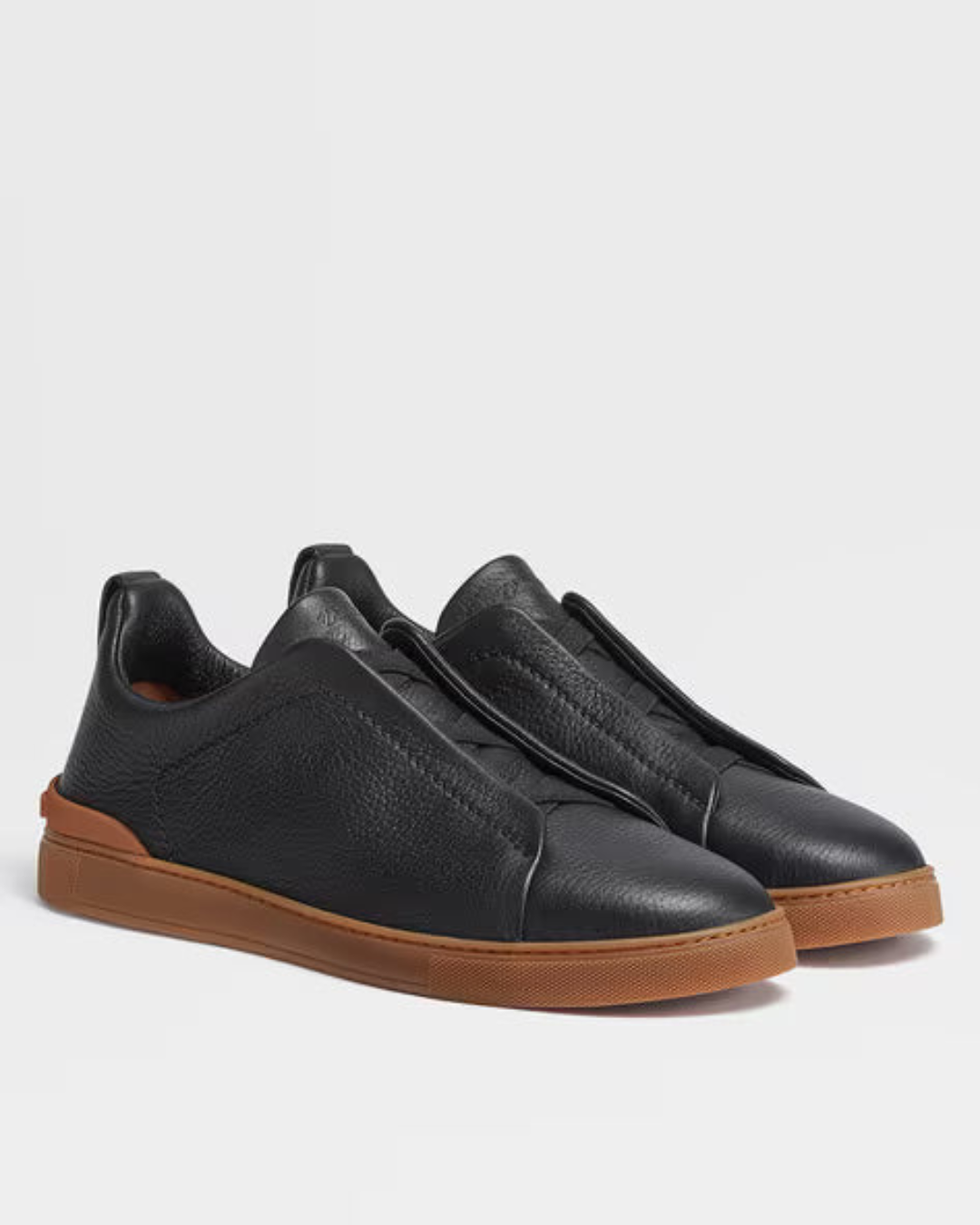Triple — Black / Gum Sole